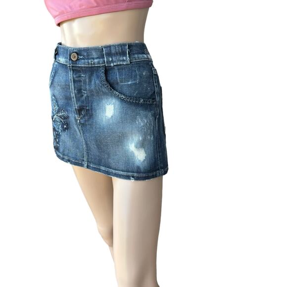 New Goldsign Blitz Embroidered Distressed Button Fly Jean Denim Mini Skirt 27 - Picture 4 of 14